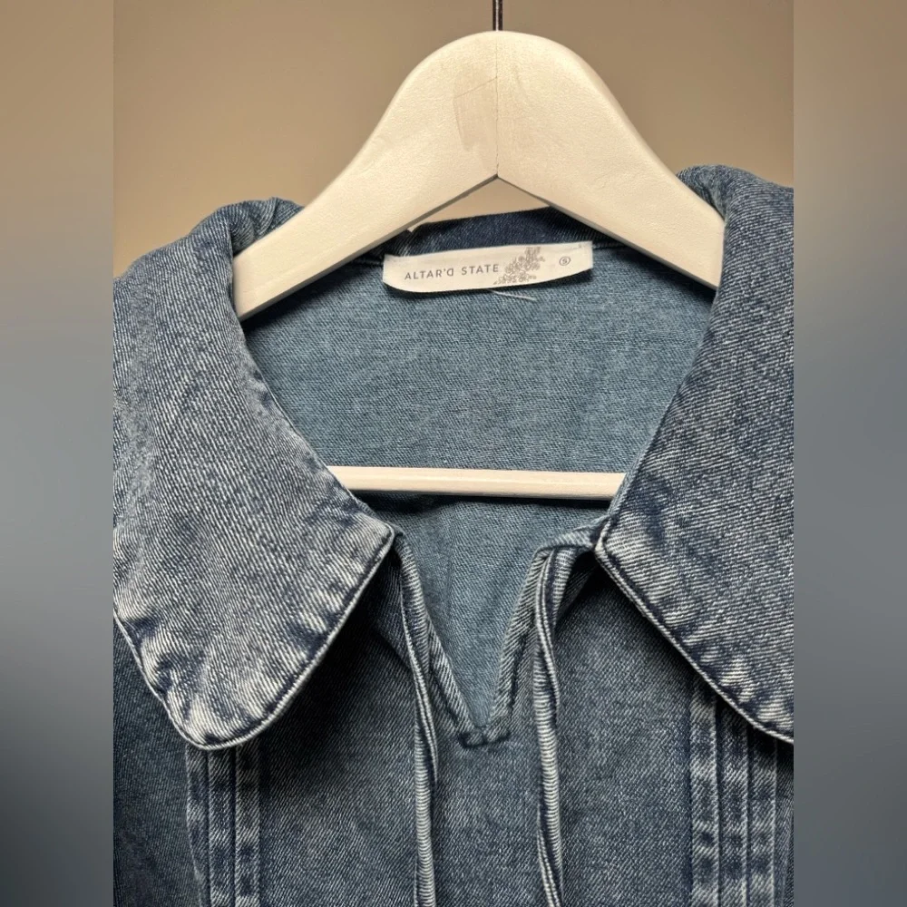 Alter'd State Denim Puff Sleeve Blouse Peter Pan Collar Size Small - Picture 5 of 8